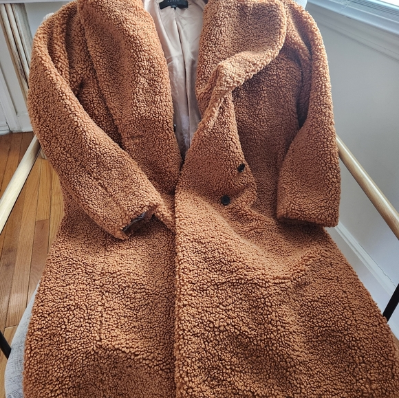 Coat - Picture 9 of 12